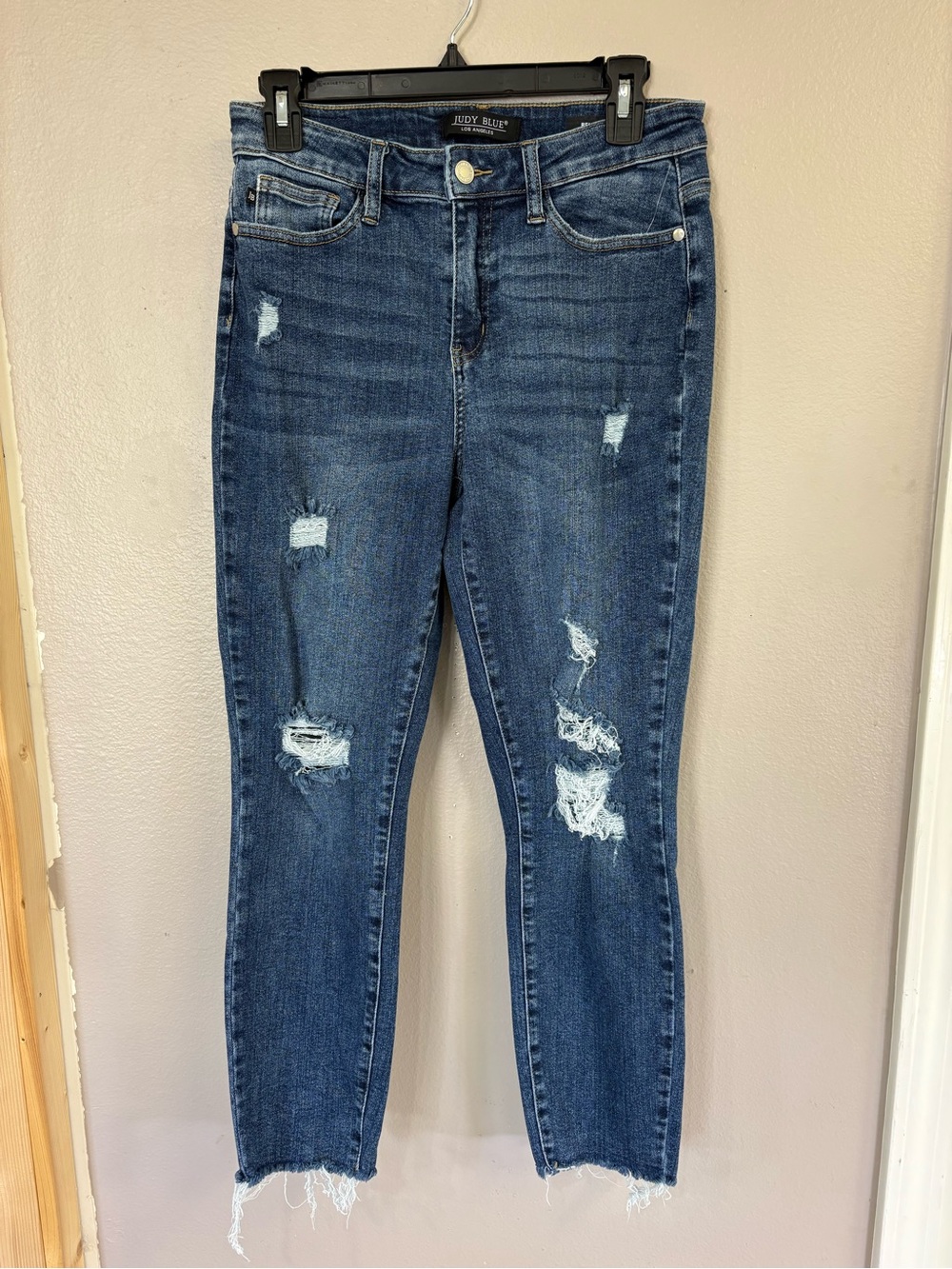 Judy Blue Medium Wash Distressed Skinny Jeans